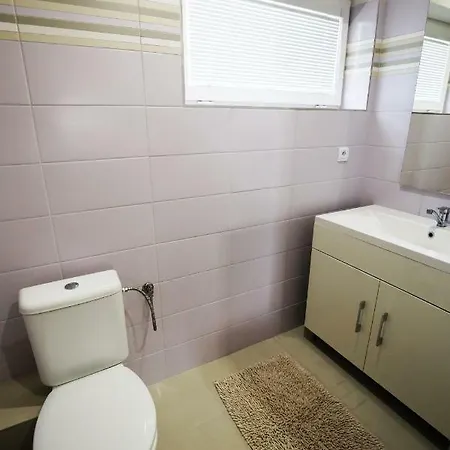 아파트 Dimitra Štúrovo