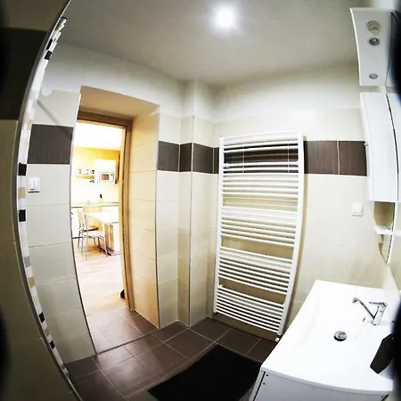 Dimitra 아파트 Štúrovo